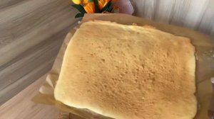 Малиновое пирожное. Пальчики оближешь. Казакша рецепт. Нарезное пирожное.