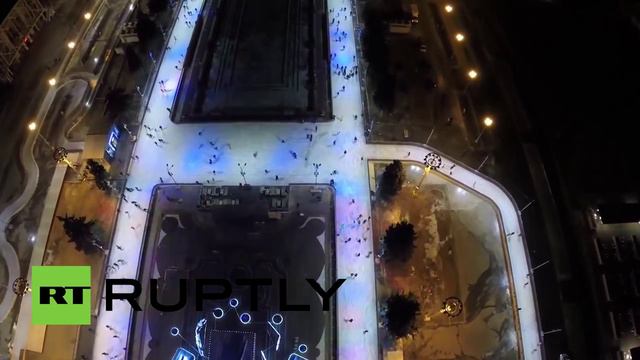 Каток на ВДНХ с высоты полета квадрокоптера смотреть онлайн