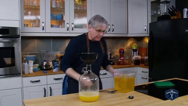 ? 1938 Depression Era Orange Ade Recipe - Old Cookbook Show - Glen And Friends Cooking смотреть онлайн