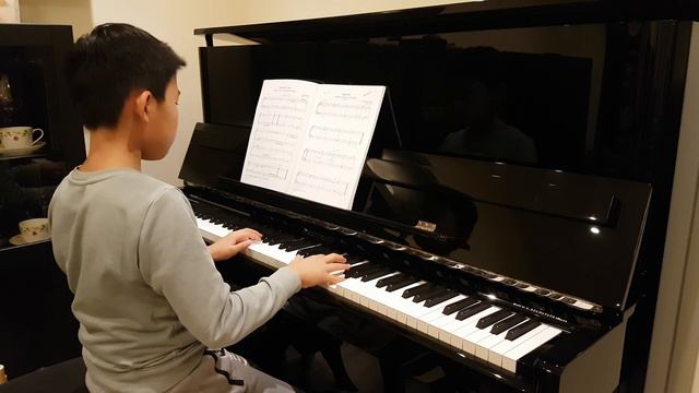 Bourrée (Bouree e-Moll/E minor/Mi mineur) - Christoph Graupner, Piano piccolo смотреть онлайн