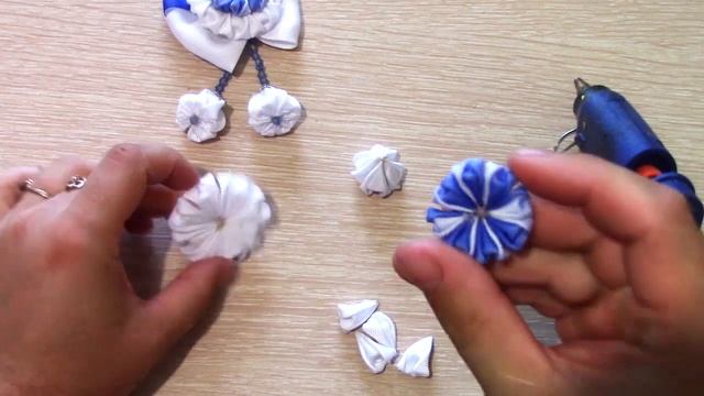 Бантики с висюльками смотреть онлайн