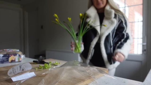 spend the day with me | new job?? house upades... смотреть онлайн