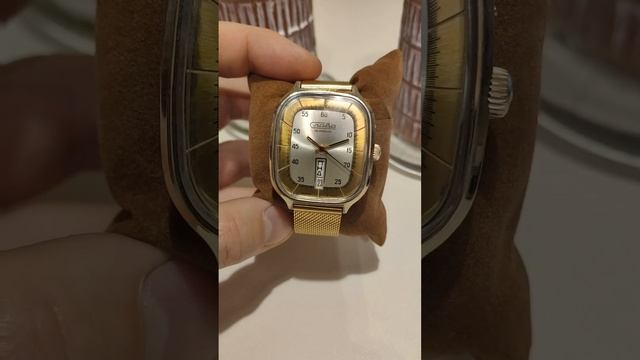 Одни из самых красивых часов СССР - Слава «Холодильник» смотреть онлайн