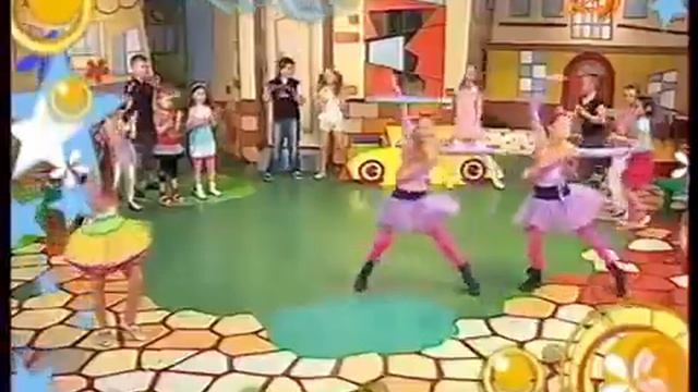 Девочка шикарно поет//Хочу на Багамы