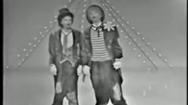You'll Never Walk Alone - Judy Garland смотреть онлайн