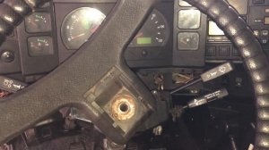 Снятие руля на МАЗе, без съёмника. Все просто.