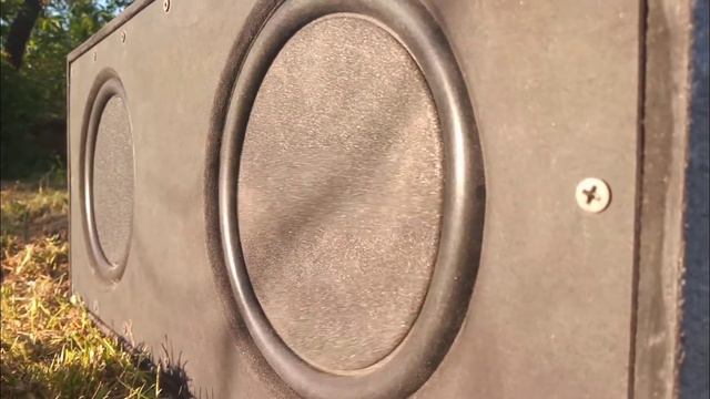 Bass Test Big Boombox смотреть онлайн