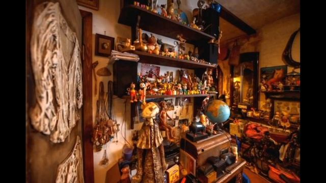 Удивительные скульптуры из папье-маше художника Романа Шустрова смотреть онлайн