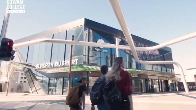 Explore Perth City смотреть онлайн