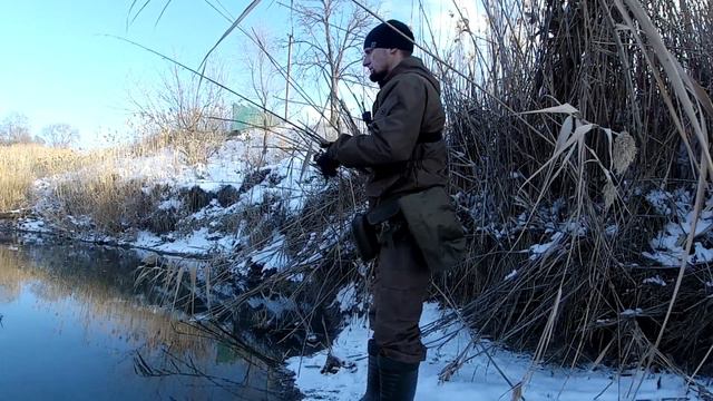 Рыбалка на микро джиг,ну почти поймал😁 смотреть онлайн