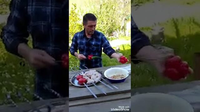 Куриные ребрышки и теплый салат смотреть онлайн