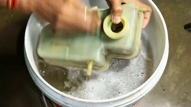 How To Clean & Restore Coolant Tank Easily - 110% Working | how to clean Coolant tank - PERMANENTLY смотреть онлайн