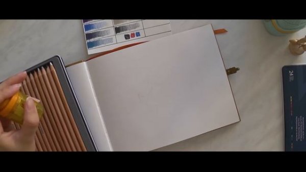 ПЕРВЫЙ обзор В МИРЕ: цветные карандаши Derwent Lightfast