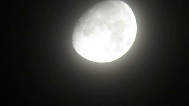 Canon PowerShot SX410 IS Zoom in the Moon 11/22/2015 смотреть онлайн