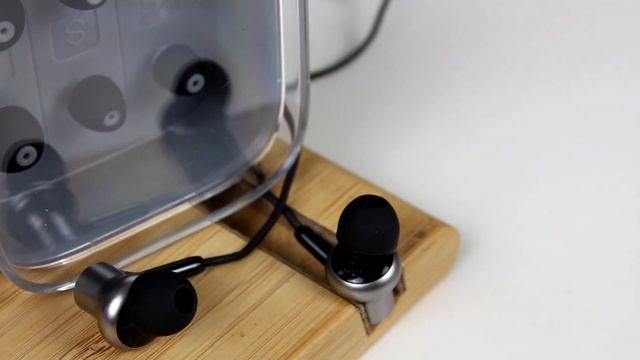 Xiaomi Mi In Ear Headphones Pro HD - Прочувствуй звук на полную