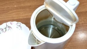 Чистка чайника от накипи ЛЕГКО и БЫСТРО Как удалить налет в чайнике за несколько минут