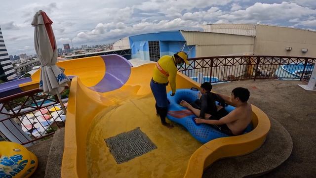 All Waterslides At Pororo Waterpark Bangkok (Waterpark At Mall Rooftop)