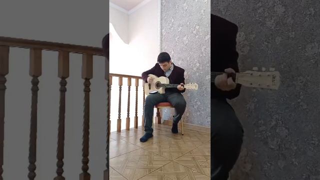 песня про дне рождения на гитаре!!! смотреть онлайн
