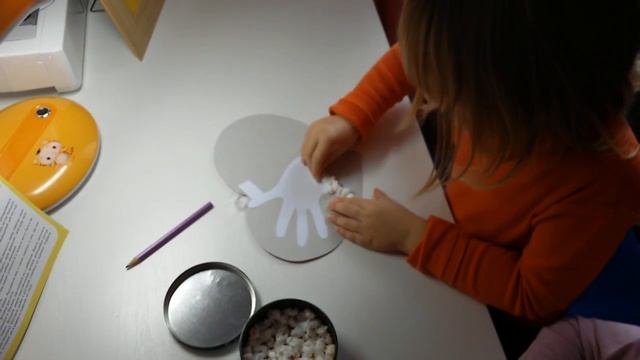 Детское творчество. Сердце из салфеток.