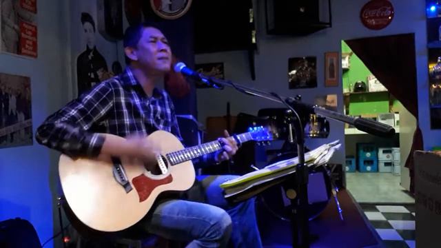 Hotel California -The Eagles (Noo Solo at retro Cover) смотреть онлайн
