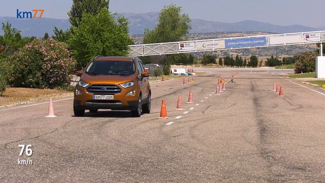 Ford EcoSport 2018 - Maniobra de esquiva (moose test) y eslalon | km77.com смотреть онлайн
