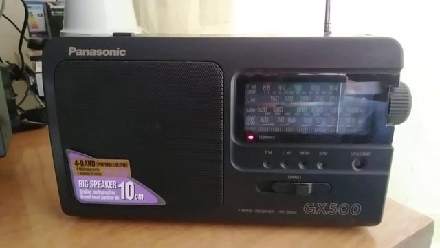 Panasonic RF-3500 (GX500). Короткие волны (SW) рано утром, перед Пасхой смотреть онлайн