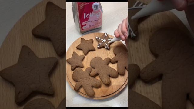 Пряничный домик? РЕЦЕПТ В ОПИСАНИИ #пряник #пряникирецепт #пряничныйдомик #пряники смотреть онлайн