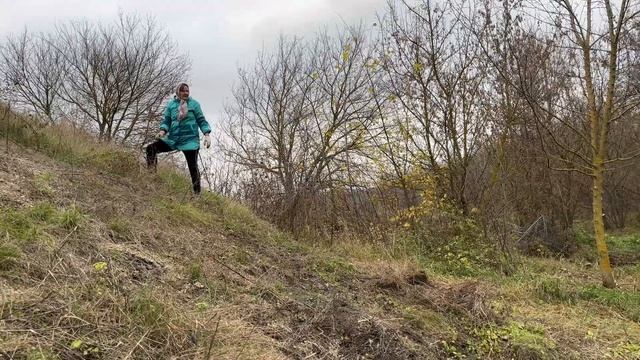 Уборка территории вокруг источника (29.10.2022) смотреть онлайн