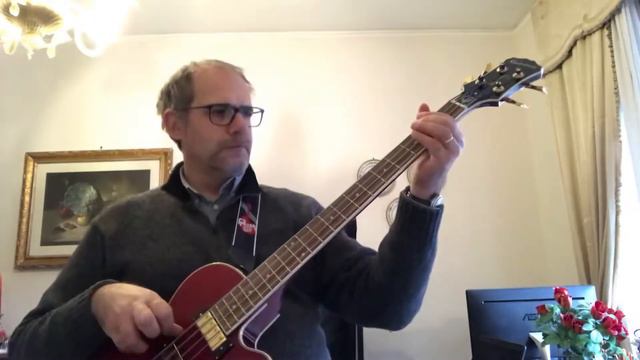 I try to play along Jumping Jack Flash with an Epiphone Allen Woody bass + flatwound strings смотреть онлайн