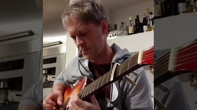 Radiohead - No Surprises (acoustic guitar cover) смотреть онлайн