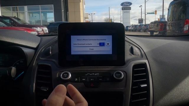 How to connect a phone to the 2020 Ford Transit Connect | 2020 Ford Transit Connect XLT смотреть онлайн