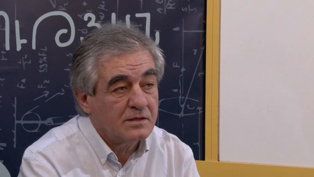 Авторитаризм и олигархия. Манвел Саргсян | Алгоритм политологии смотреть онлайн