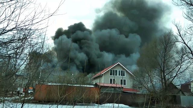 03.04.2017. Пожар. Город Иваново. Мебельный комбинат. смотреть онлайн