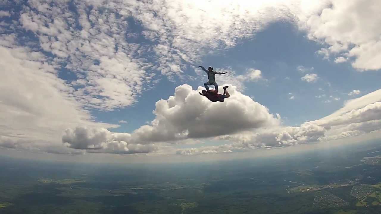 Фрифлай и Бодисёрфинг - это Скайдайв смотреть онлайн