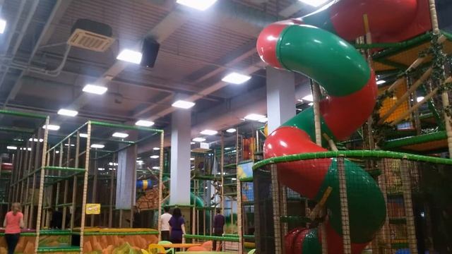 Аэропарк Брянск Дети Красота Горки Атракционы смотреть онлайн