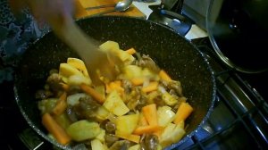 ОВОЩНОЕ РАГУ С КУРИНЫМИ ЖЕЛУДКАМИ