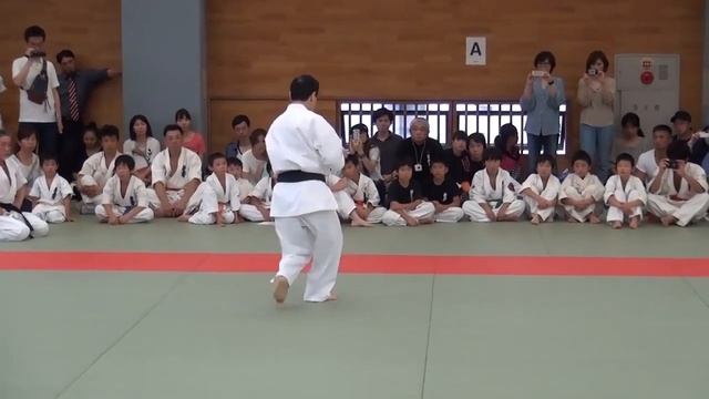 極真空手に見る「型・五十四歩」の相違 おまけ付き Difference of same Kata. Kyokushin Karate plus alpha. смотреть онлайн