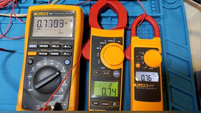 FLUKE 301C CATIII300V,1000A,AC 34MM MOUTH CLAMP METER.6000 COUNTS REVIEW