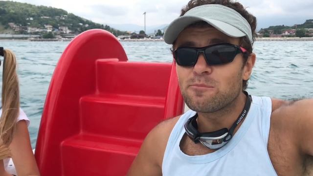 Прокат катамаранов в Дагомысе, море перед дождем / Большой Сочи 2019 смотреть онлайн