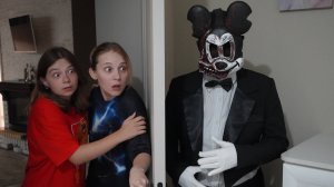 НИКОГДА НЕ ПОВТОРЯЙ СВИСТ МИККИ МАУСА!