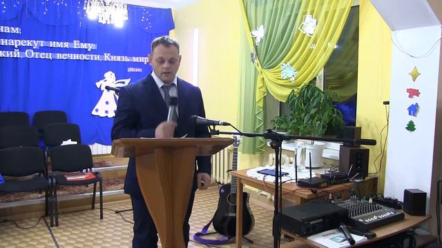 Женя Кизин. Рождество. Церковь ЕХБ (Мирный, Якутия) смотреть онлайн