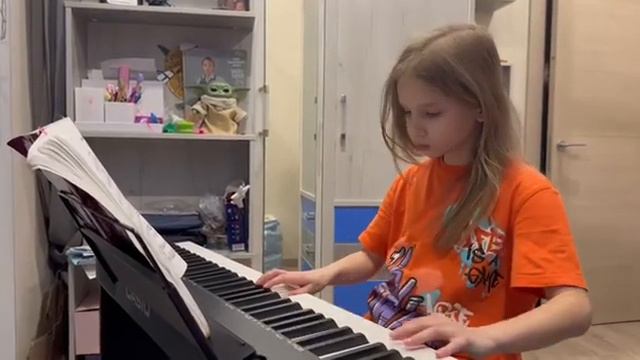 Игра на фортепиано 3 класс.Червова Катя. смотреть онлайн