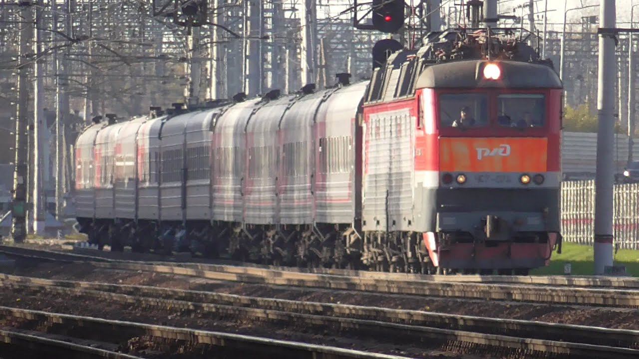 ЧС7-074 с поездом №382я Москва-Грозный и ЭД2Т-0050 смотреть онлайн