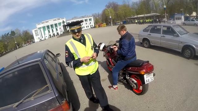 Honda cbr 1000rr VS ДПС смотреть онлайн