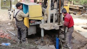 Процесс подъема насоса из скважины