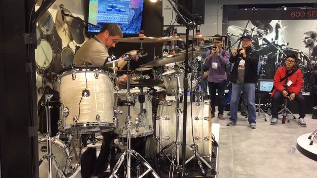 Harmony Central Winter 2017 Mapex Russ Miller Performance смотреть онлайн