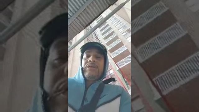 How to get white chicks in NYC - St. laz смотреть онлайн