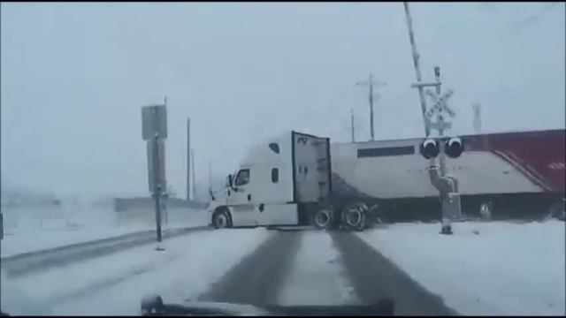 Жириновский о железнодорожных переездах в России. смотреть онлайн