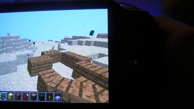 Minecraft 1.2.5 Ps Vita (VitaRemoteClient) смотреть онлайн