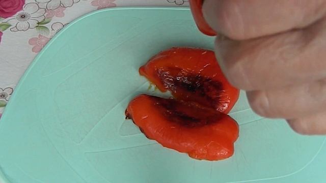САЛАТ С КРАСНЫМ БОЛГАРСКИМ ПЕРЦЕМ смотреть онлайн